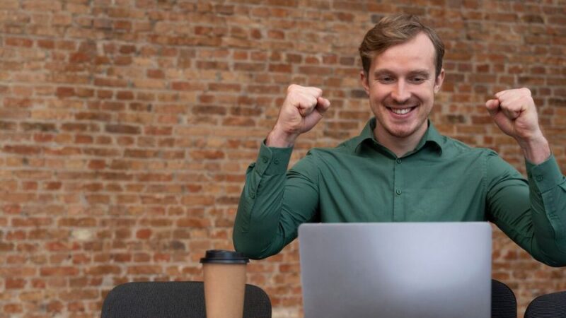 O Marketing Digital é visto atualmente como uma das estratégias mais eficientes – e baratas – para auxiliar uma marca a aumentar a visibilidade da empresa na internet.